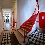 Appartement Parisien Quartier Vivant Et Central